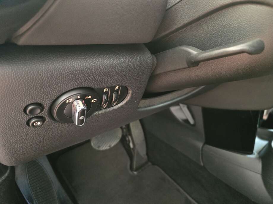 MINI Cooper SE (Bild 9/18)