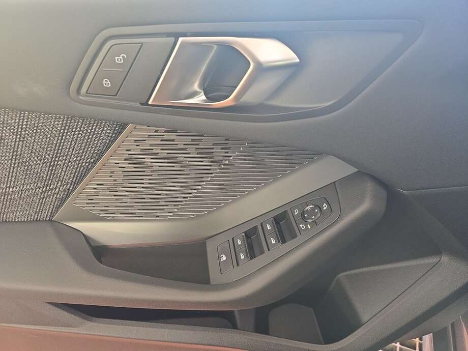 BMW 120 (Bild 9/17)