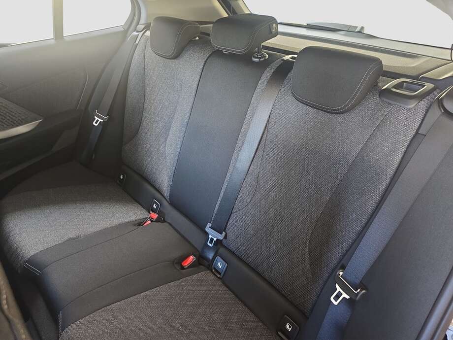 BMW 116 (Bild 6/17)