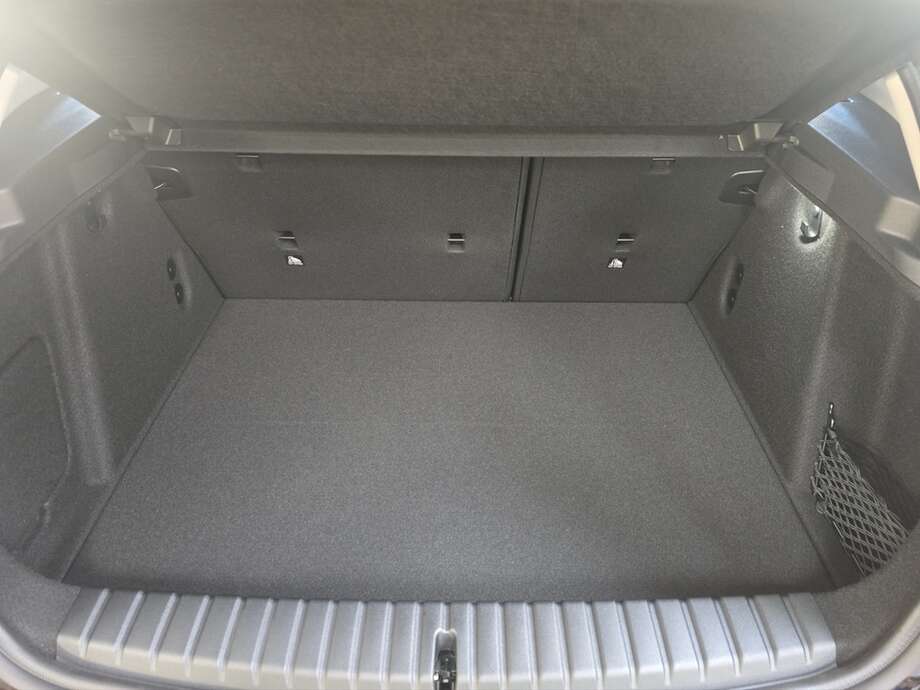 BMW 116 (Bild 8/17)
