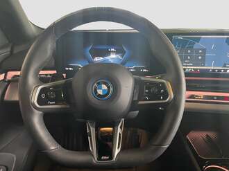 BMW i5 eDrive40 (Bild 2/14)