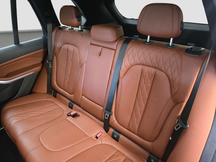 BMW X5 (Bild 6/20)
