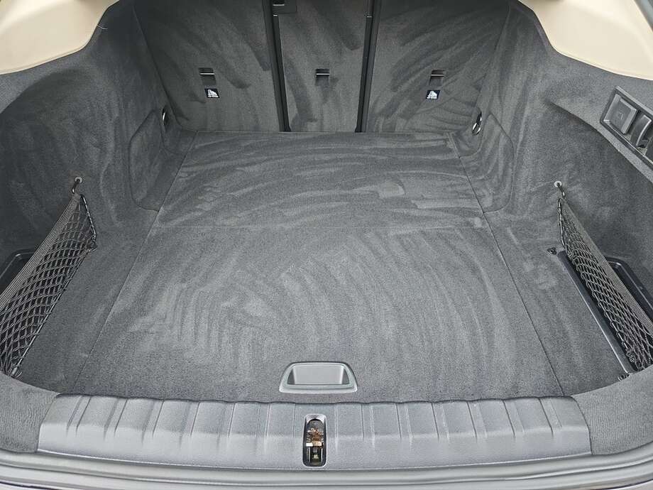 BMW i4 (Bild 7/18)