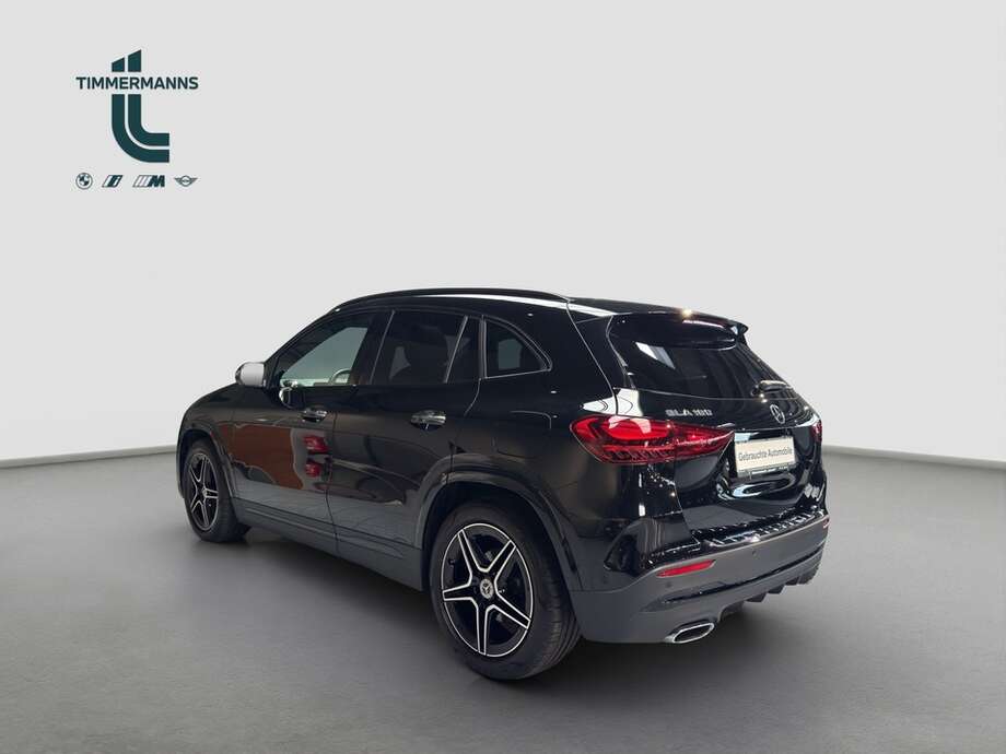 MERCEDES-BENZ GLA 180 (Bild 3/16)