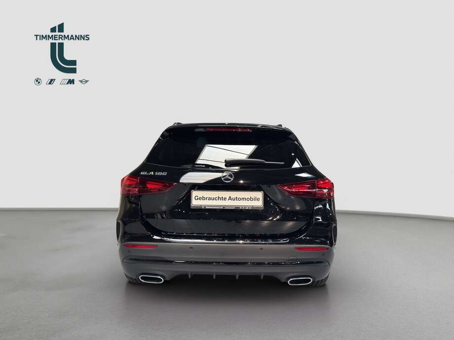 MERCEDES-BENZ GLA 180 (Bild 4/16)