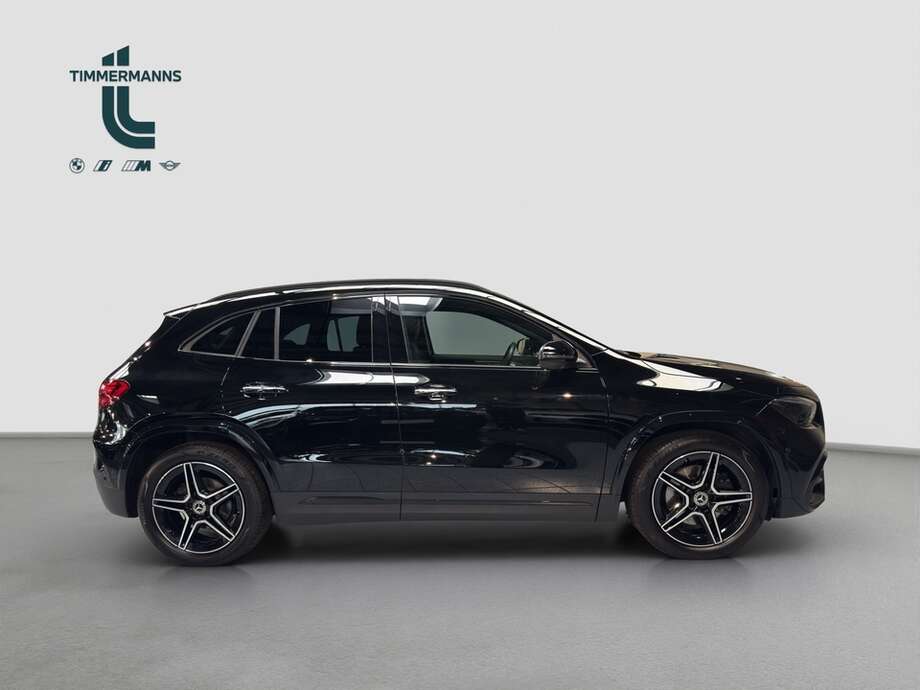 MERCEDES-BENZ GLA 180 (Bild 6/16)