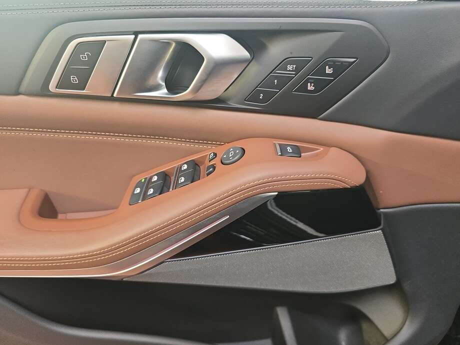 BMW X5 (Bild 8/20)