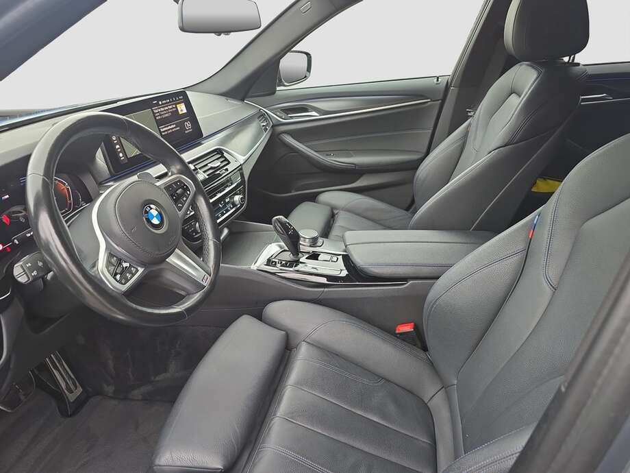 BMW 520d (Bild 2/19)
