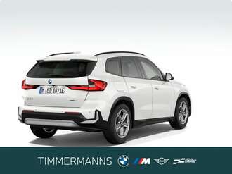 BMW iX1 (Bild 2/5)