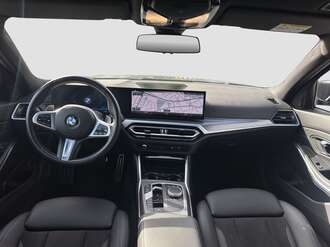 BMW 330i (Bild 3/18)