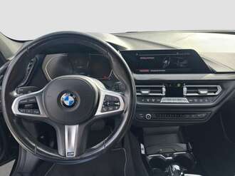 BMW 120i (Bild 1/14)