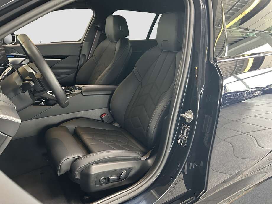 BMW 520d (Bild 1/18)