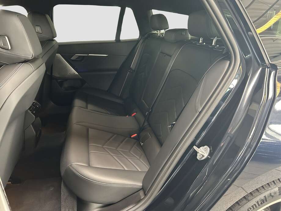 BMW 520d (Bild 4/18)