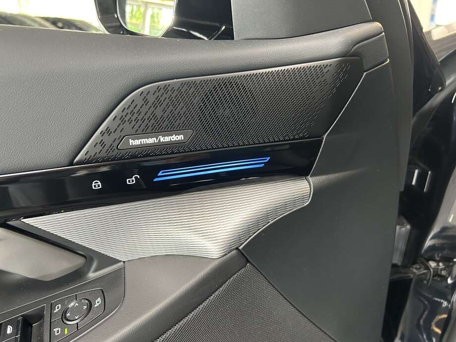 BMW 520d (Bild 7/18)