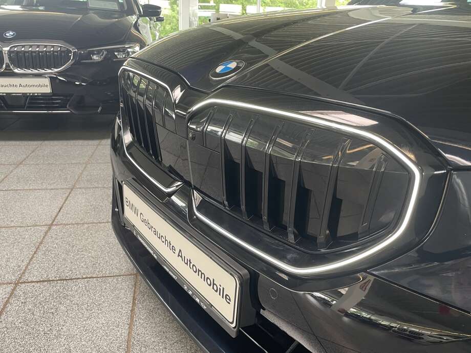 BMW 520d (Bild 9/19)