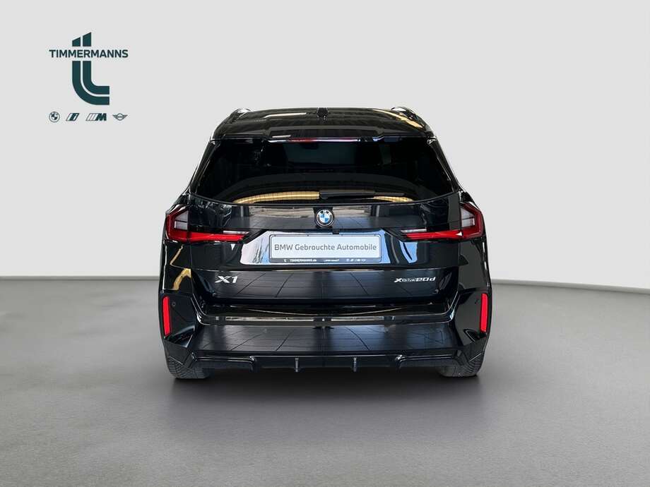 BMW X1 (Bild 8/15)