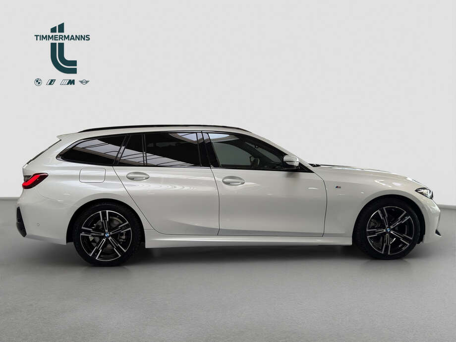 BMW 320d (Bild 12/15)