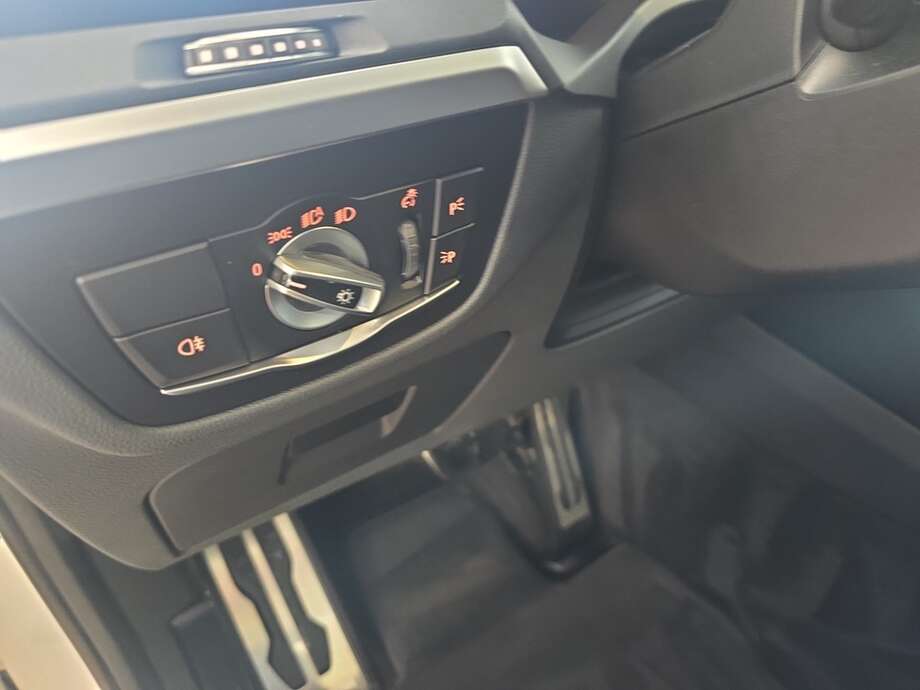 BMW X3 (Bild 9/19)