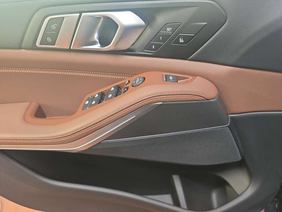 BMW X5 (Bild 8/19)