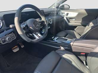 Mercedes-Benz A 45 AMG (Bild 1/17)