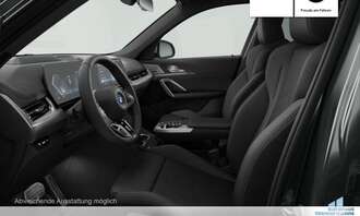 BMW iX1 xDrive30 (Bild 1/5)