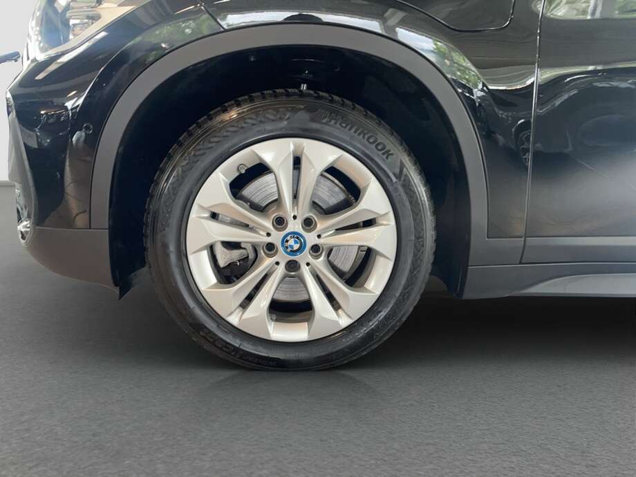 BMW X1 (Bild 9/14)