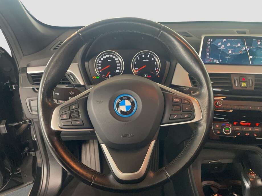 BMW X1 (Bild 11/14)