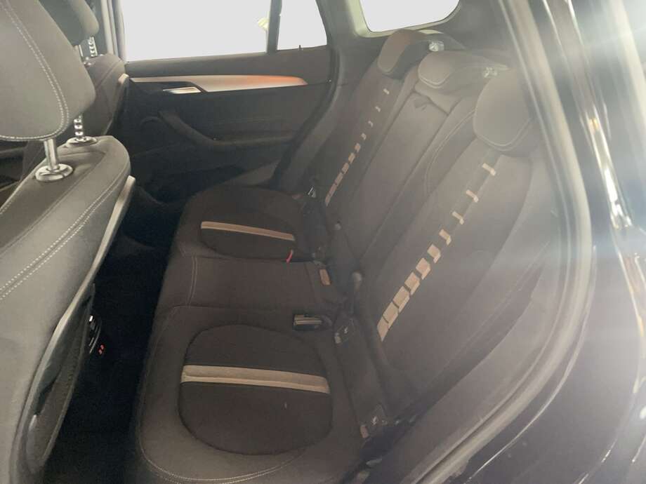 BMW X1 (Bild 13/14)