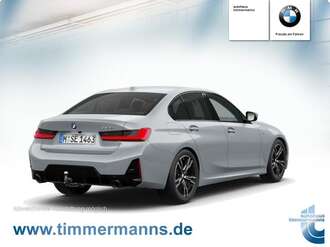 BMW 330i (Bild 2/5)