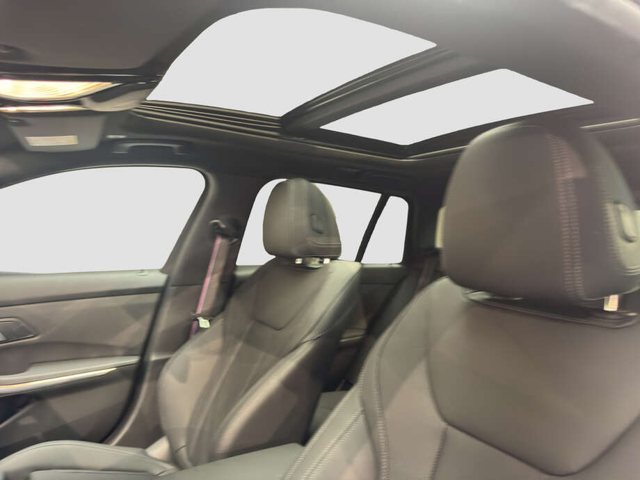 BMW M340i (Bild 12/16)