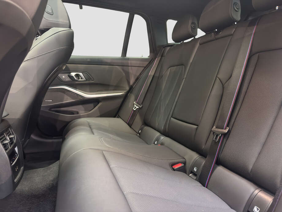 BMW M340i (Bild 15/16)