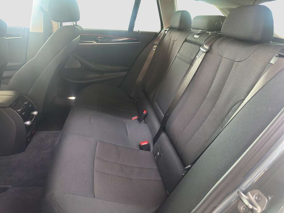BMW 530d (Bild 4/19)