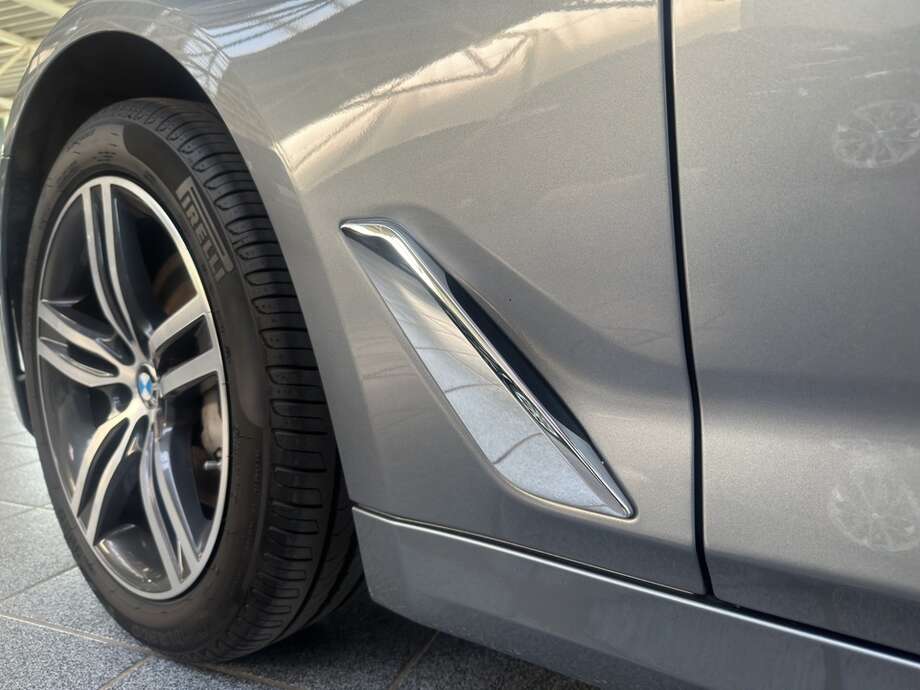 BMW 530d (Bild 11/19)