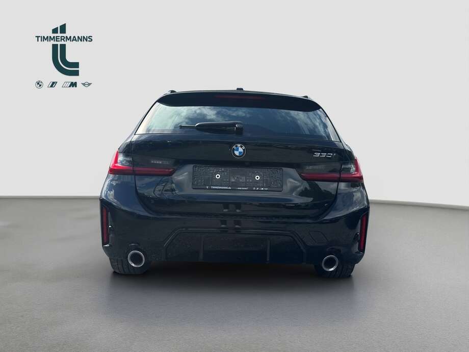 BMW 330i (Bild 13/18)