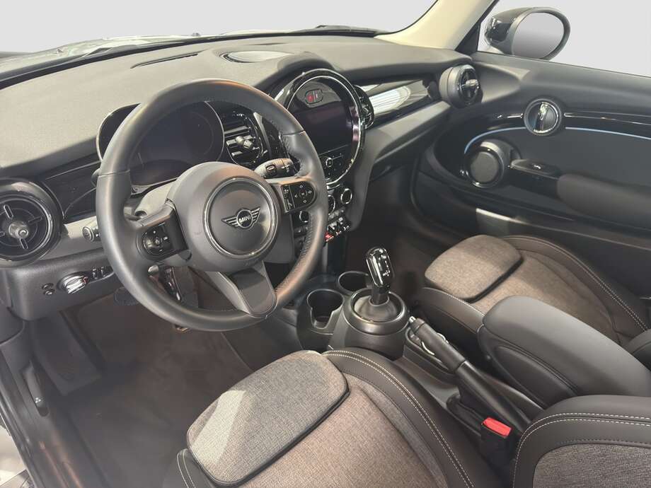 MINI Cooper S (Bild 3/17)