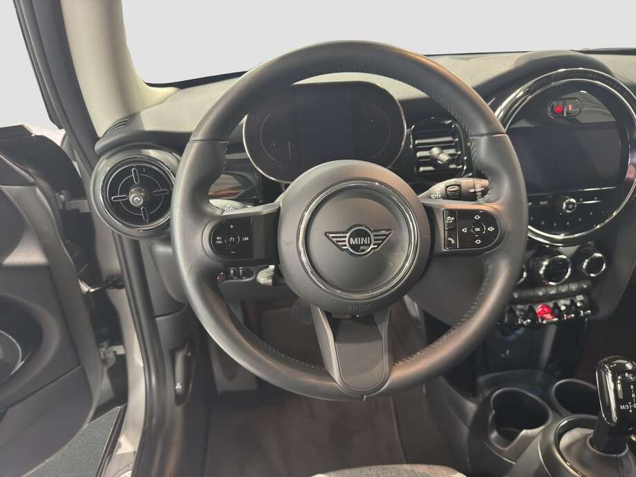 MINI Cooper S (Bild 4/17)