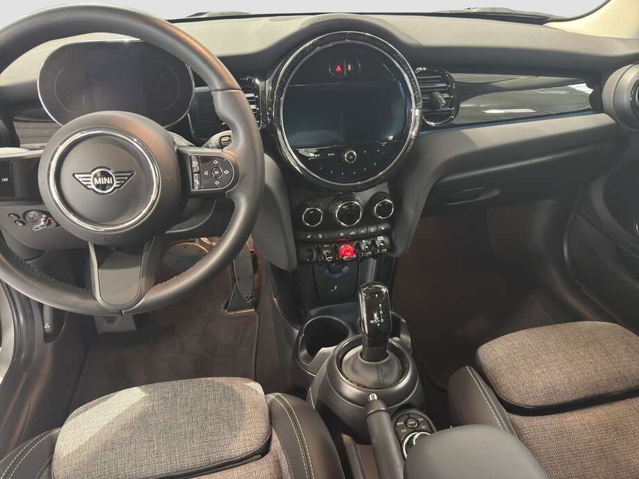 MINI Cooper S (Bild 5/17)