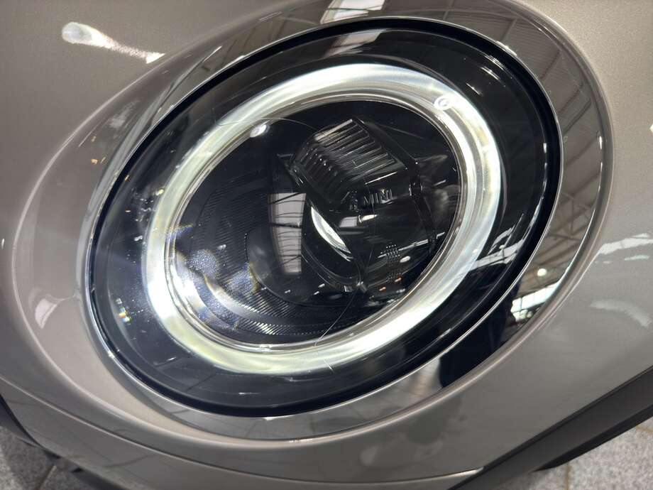 MINI Cooper S (Bild 9/17)