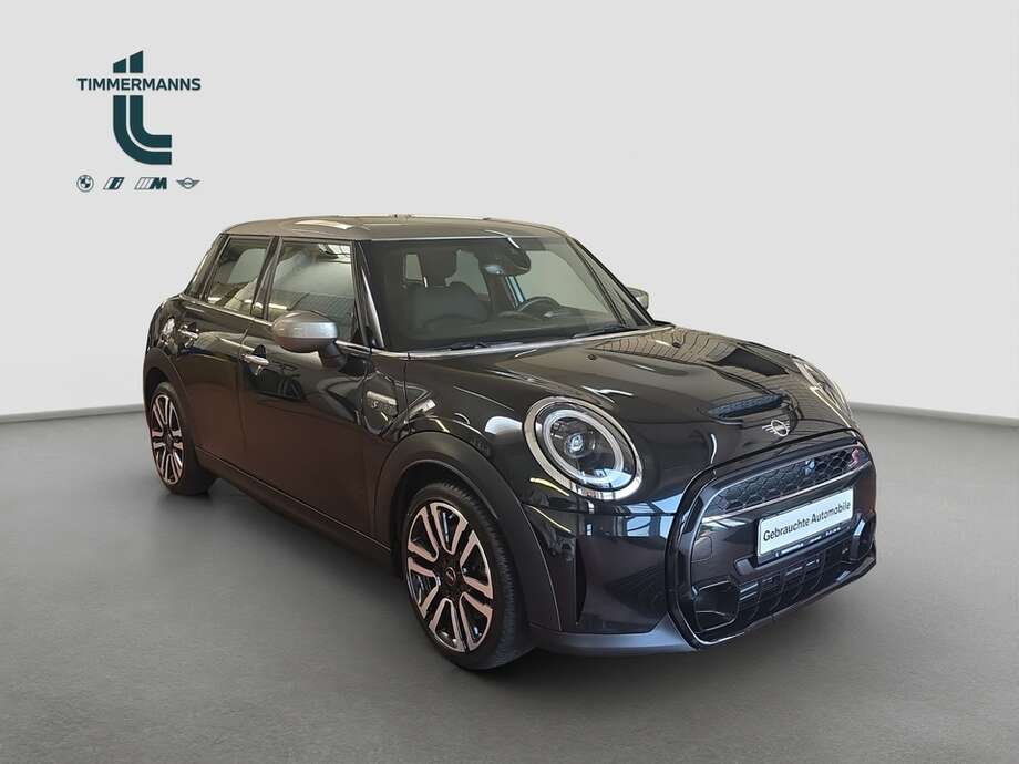 MINI Cooper S (Bild 16/18)