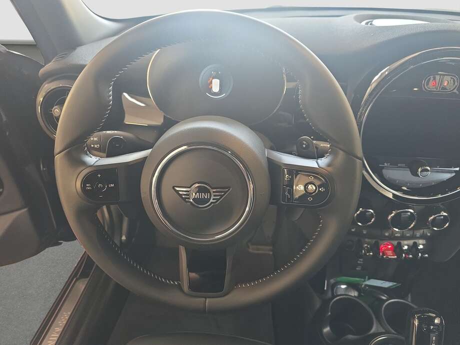 MINI Cooper S (Bild 4/18)