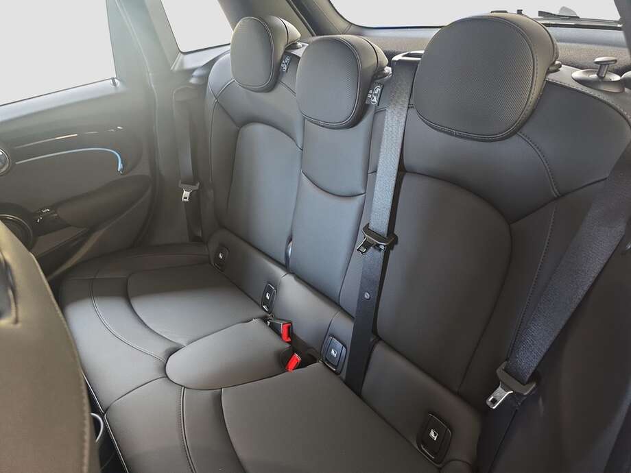 MINI Cooper S (Bild 6/18)