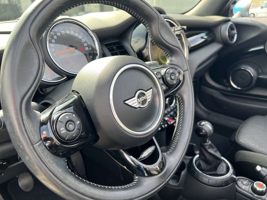 MINI Cooper D Cabrio (Bild 14/24)