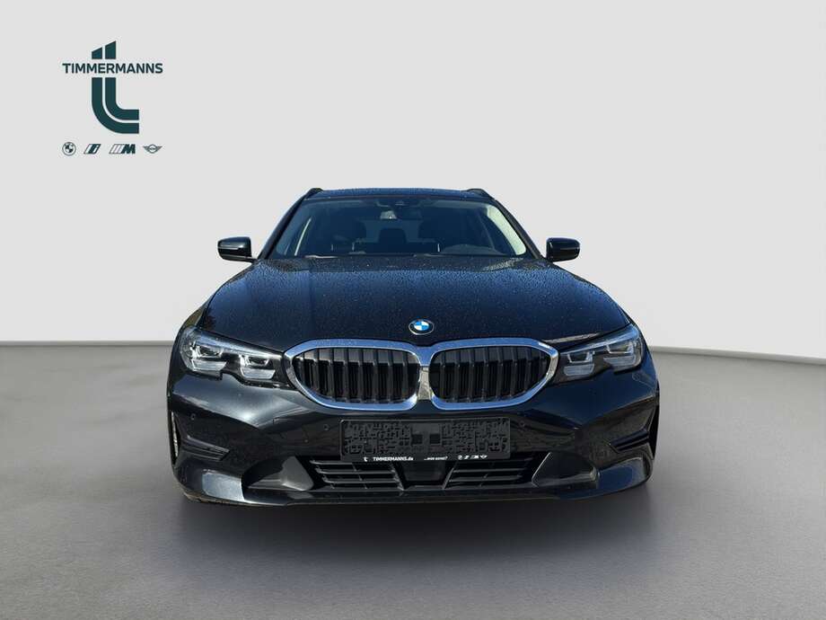 BMW 320d (Bild 14/16)