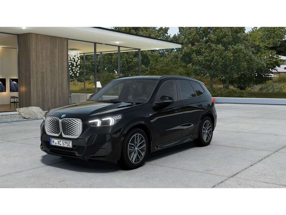 BMW iX1 eDrive20 (Bild 1/2)
