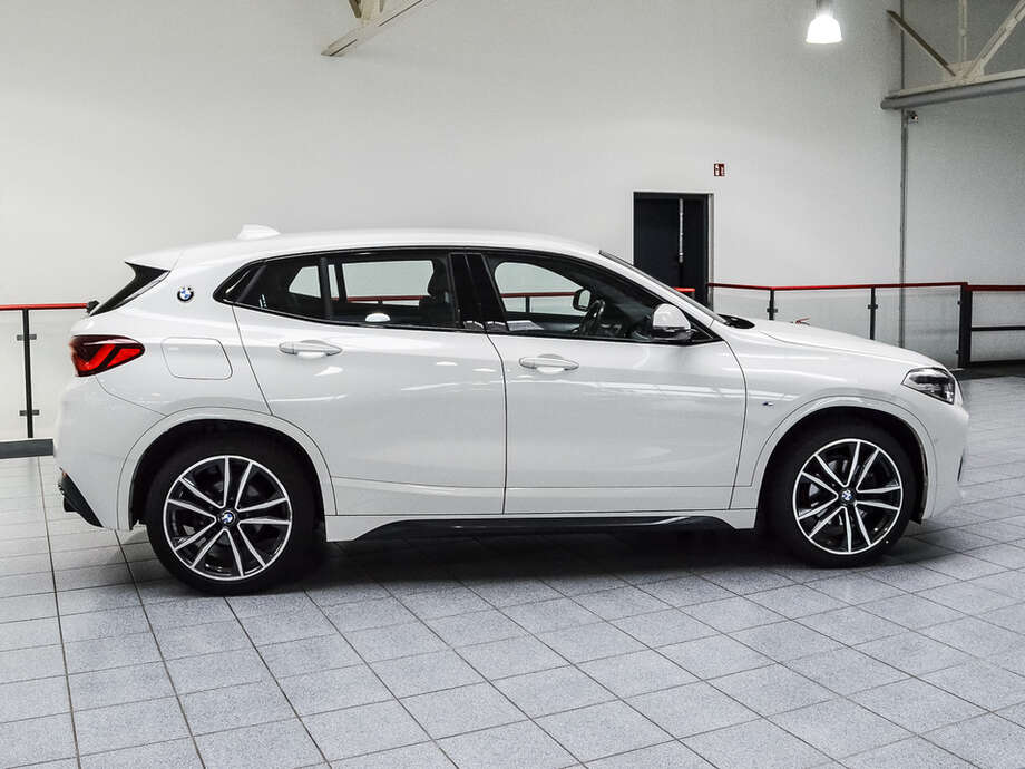 BMW X2 (Bild 12/17)