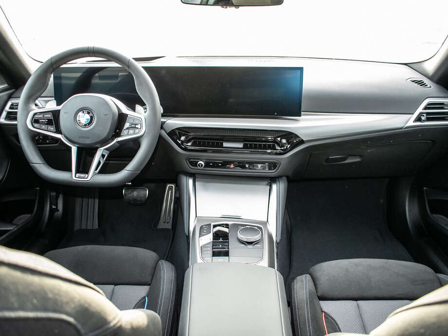 BMW 230i (Bild 14/17)