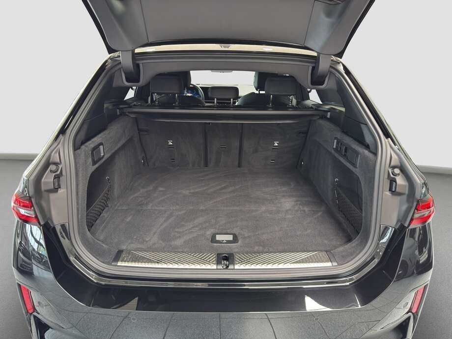 BMW 520d (Bild 7/18)