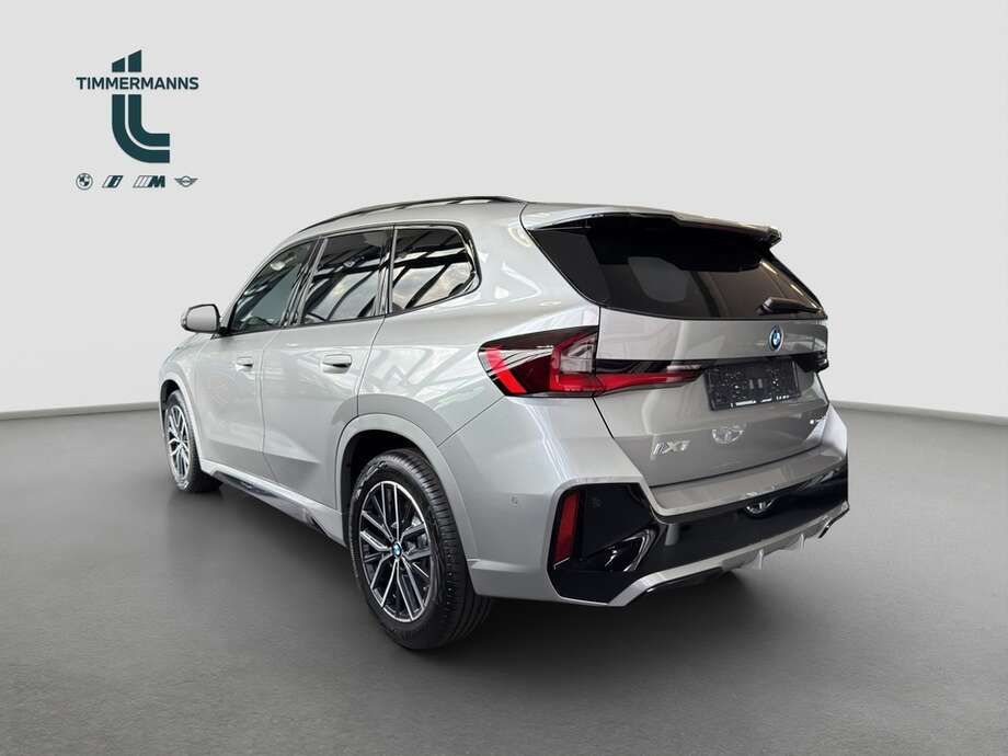 BMW iX1 eDrive20 (Bild 7/14)