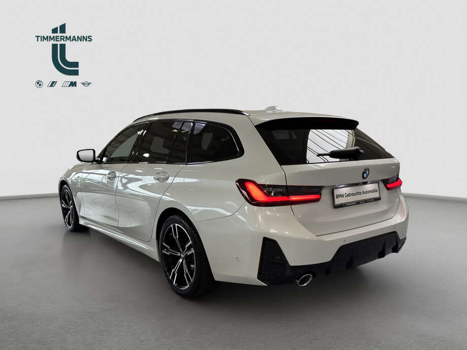 BMW 318d (Bild 11/17)