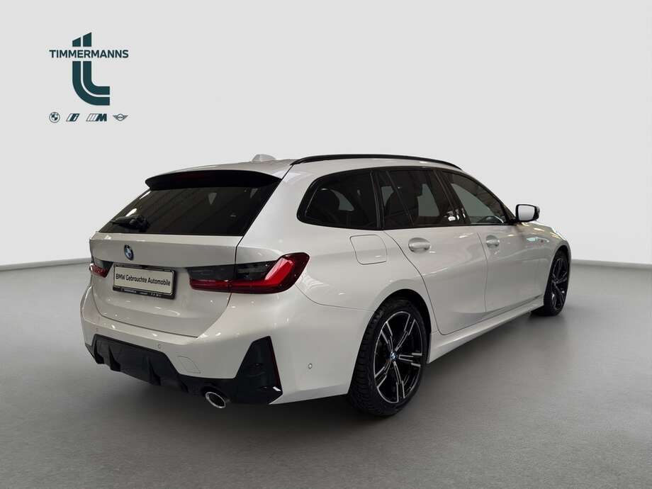 BMW 318d (Bild 13/17)